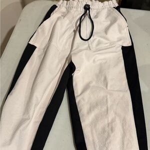 Five dance Kids White and Black Sweatpants